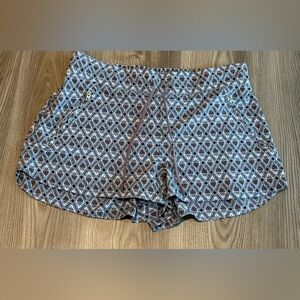 Athleta Printed Hudson Shortie Short Navy Pull On Women’s size 12 Zip Pockets